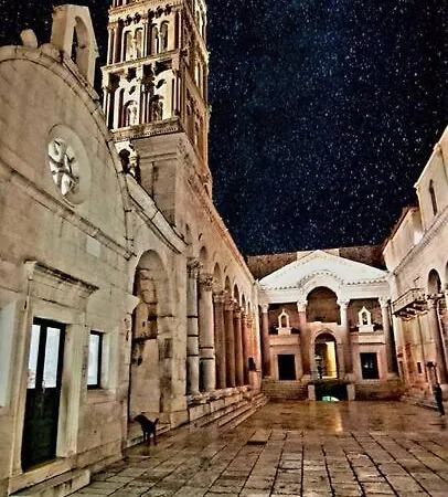 Ora, On The Sea. Апартаменти *