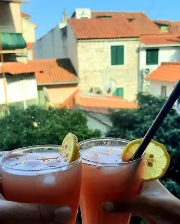 Ora, On The Sea. * Спліт