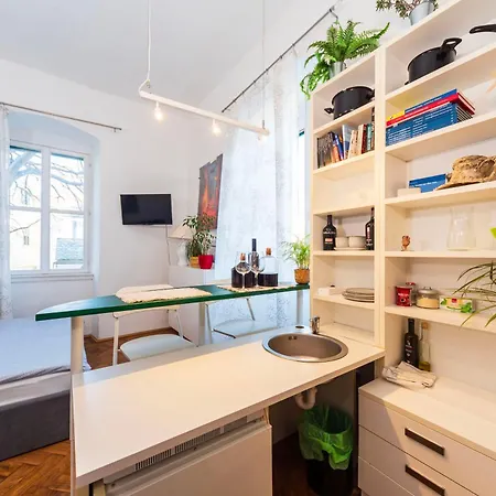 Ora, On The Sea. * Спліт