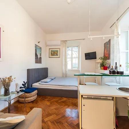 Ora, On The Sea. Appartement Split