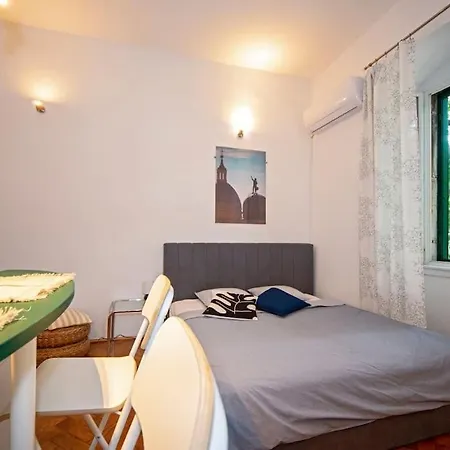 Ora, On The Sea. Appartement Split